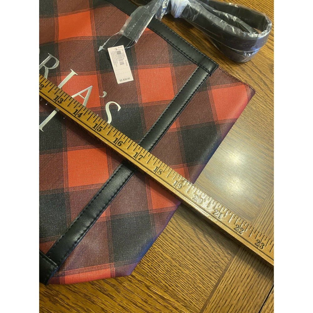 New Victoria’s Secret Black Friday 2021 Weekender Tote Bag in Black & Red Check - Picture 4 of 8